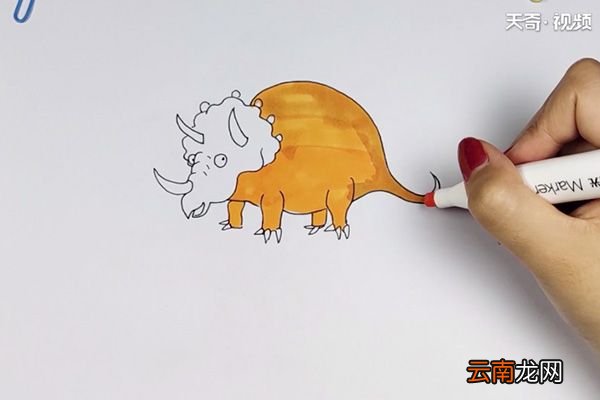 三角龙简笔画