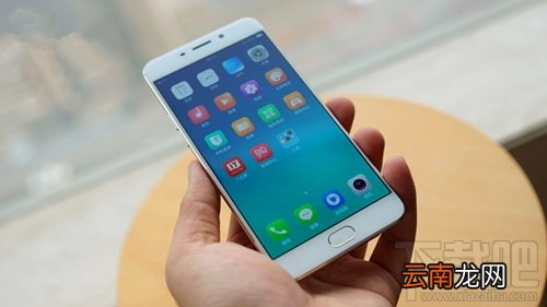 vivo X7和oppo r9哪个好？vivo X7和OPPO R9区别对比