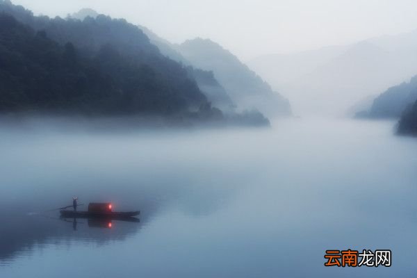 门泊东吴万船泊的意思门泊东吴万船是哪首诗
