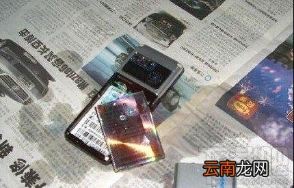 手机掉水里怎么处理?手机掉水里的解决方法