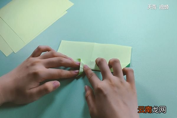 四叶草怎么折