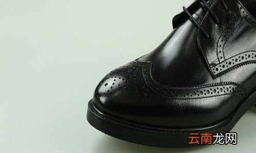 去除皮鞋褶皱的窍门 皮鞋褶皱可以如何消除