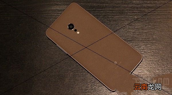 小米note2和锤子m1哪个好 锤子m1和小米note2区别对比
