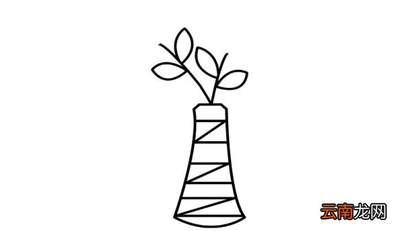 花瓶花纹图案简笔画