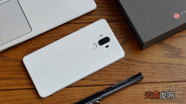 华为mate9陶瓷白好看吗？华为mate9白色和黑色哪个颜色好看？