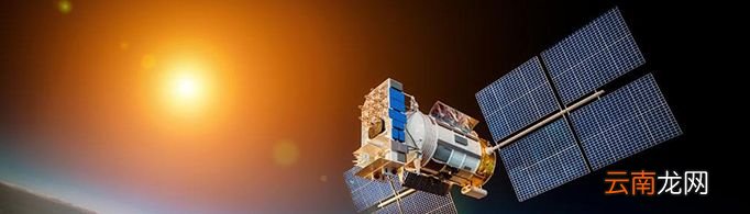人造卫星是如何按预定轨道运行的？