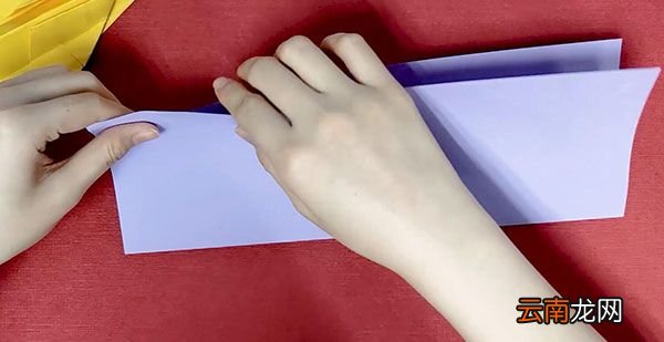 直线纸飞机怎么折