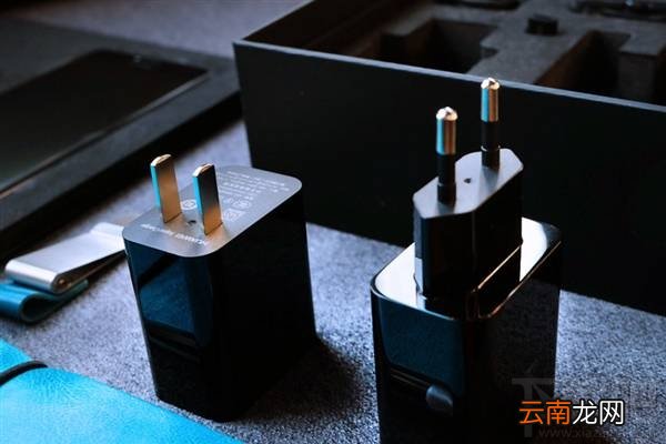 华为Mate9保时捷版有什么配件？华为Mate9保时捷真机开箱图赏