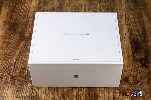 华为nova张艺兴定制版怎么样？华为nova张艺兴定制版和普通版区别