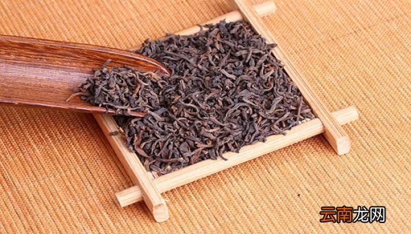 喝普洱茶有什么好处和坏处 喝普洱茶有哪些利弊