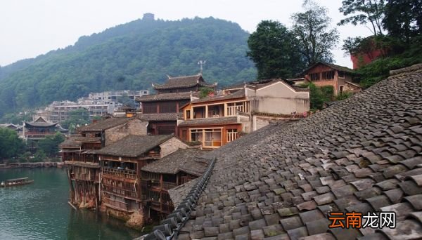 湖南凤凰城在哪里 凤凰古城在哪个市