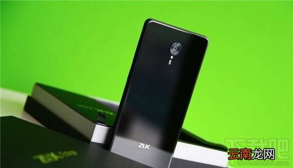 联想ZUK Edge和一加3T哪个好？一加手机3T与联想ZUK Edge对比