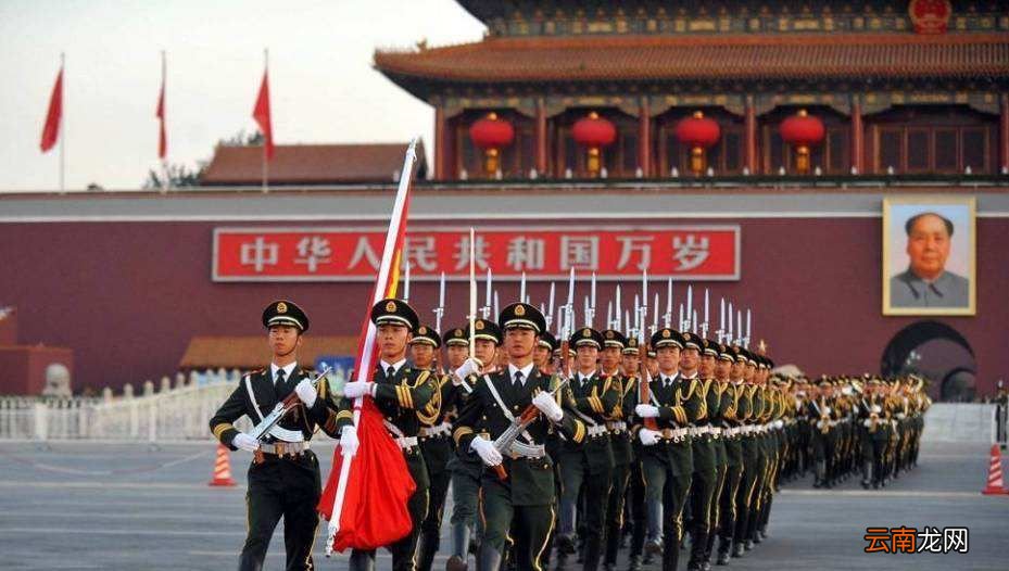 天安门升旗时间是什么时候？