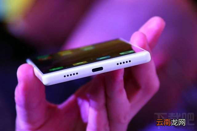 小米MIX白色版怎么样？小米MIX白色和黑色对比图鉴