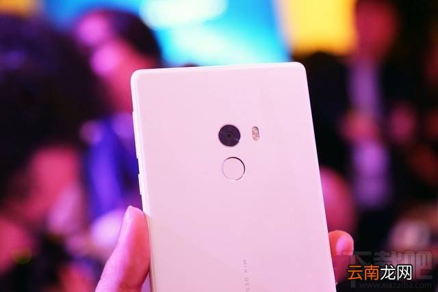 小米MIX白色版怎么样？小米MIX白色和黑色对比图鉴