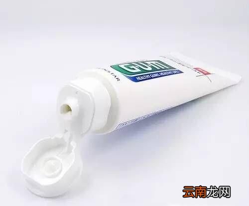 怎样去除衣服上的铁锈