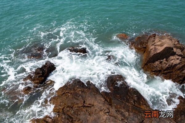 刘禹锡浪淘沙八月涛声吼地来全诗浪淘沙刘禹锡其七翻译