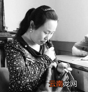 衣服破了小洞怎样补救