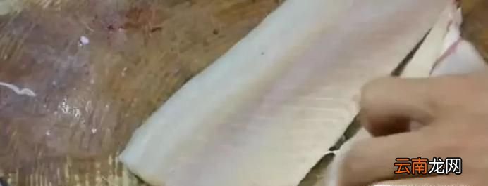 黑鱼如何去鳞，去骨做成鱼片