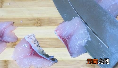黑鱼如何去鳞，去骨做成鱼片