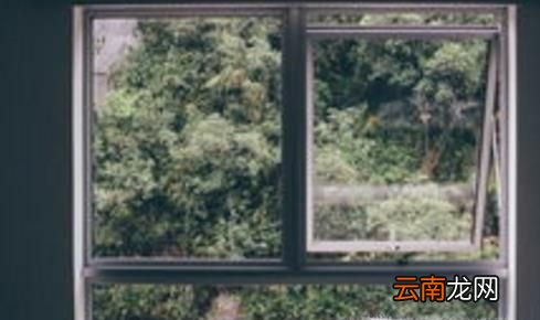 下雨天能开空调吗？