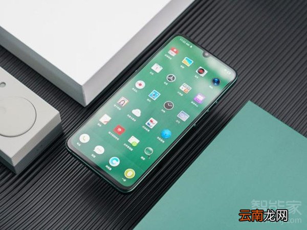 坚果pro3屏幕尺寸多大