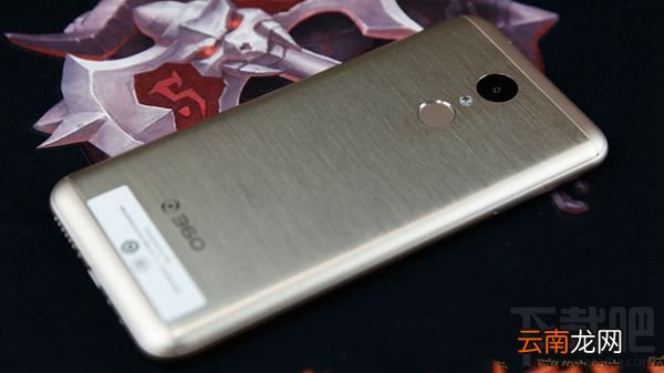 360N5用的是大卡还是小卡？360N5怎么装卡/插卡？