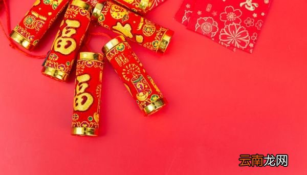 入屠苏的屠苏是什么意思 《元日》原文