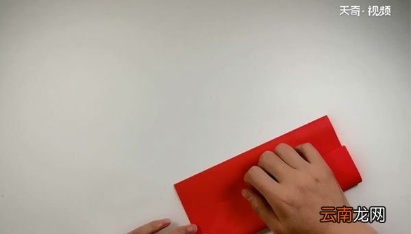条纹中国红灯笼的做法 中国红灯笼怎么做