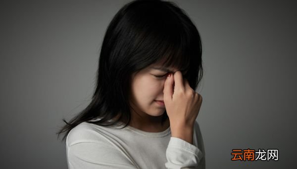几番挣扎是什么意思 几番挣扎的解释