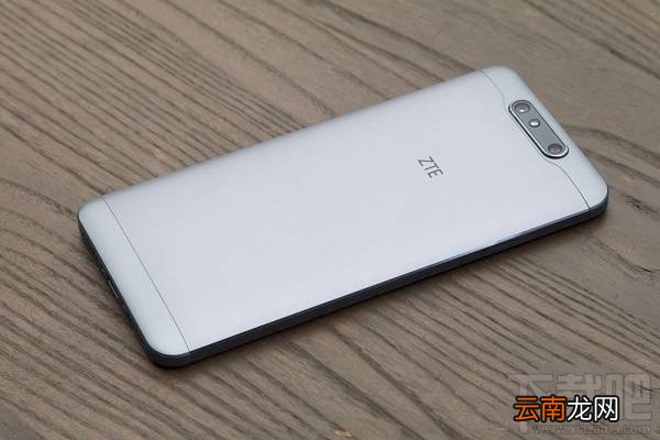 中兴Blade V8怎么样？中兴Blade V8参数配置介绍