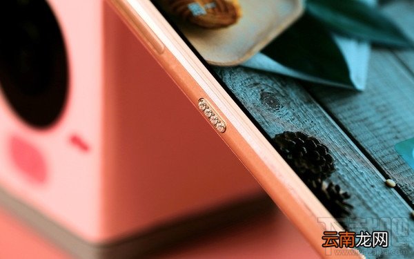 糖果手机S9和vivoX9哪个好?vivoX9和sugar S9区别对比