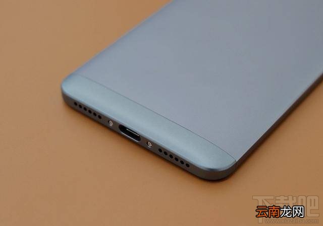 中兴BladeV8怎么样？中兴BladeV8优缺点图文详解