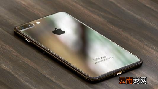 iPhone中快速调用手电筒具体操作流程介绍