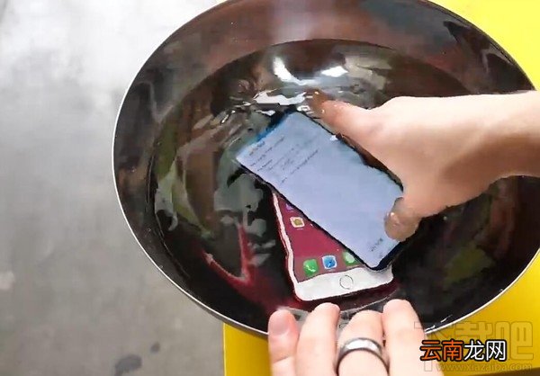 三星S8和iPhone7P哪个比较防水？