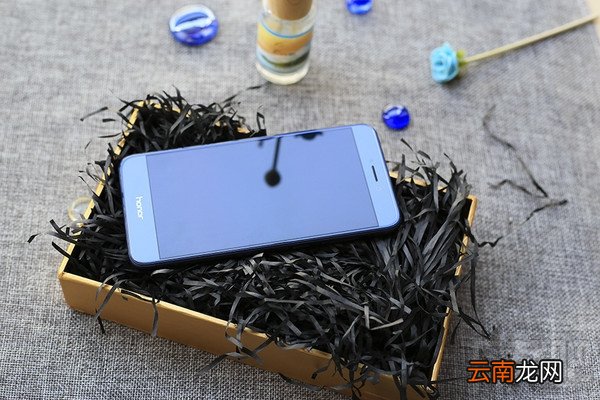 2000元左右买什么手机好？2017年2000元内超值手机推荐