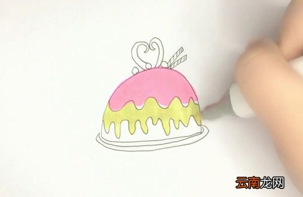 奶油蛋糕简笔画