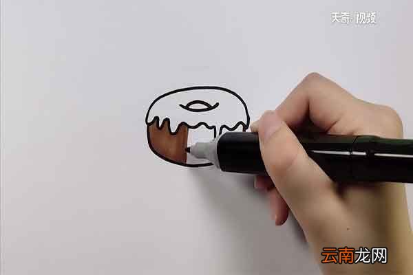 甜甜圈简笔画