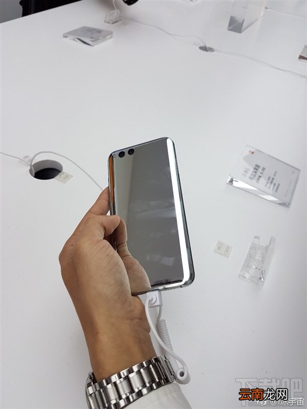 小米6亮银版和普通版有什么区别？小米6亮银版图鉴