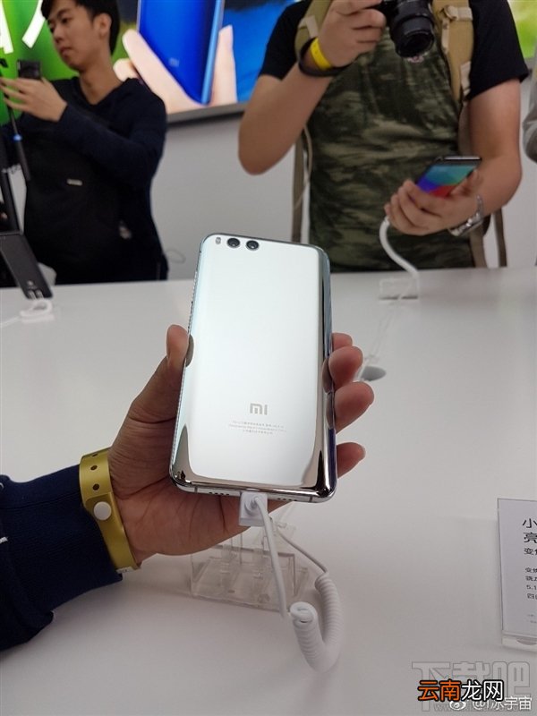 小米6亮银版和普通版有什么区别？小米6亮银版图鉴