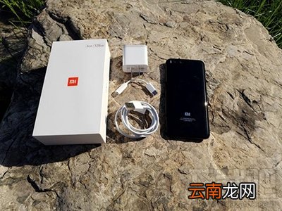 小米6怎么装卡/插卡？小米6怎么装SIM卡？