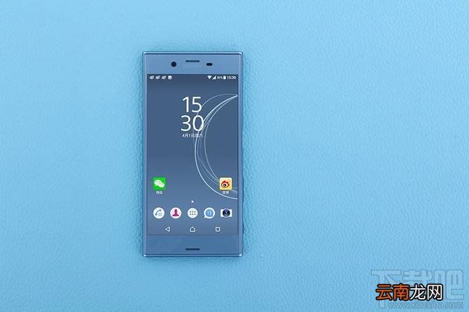 索尼XZs和索尼XZ哪个好？索尼Xperia XZs和XZ区别对比