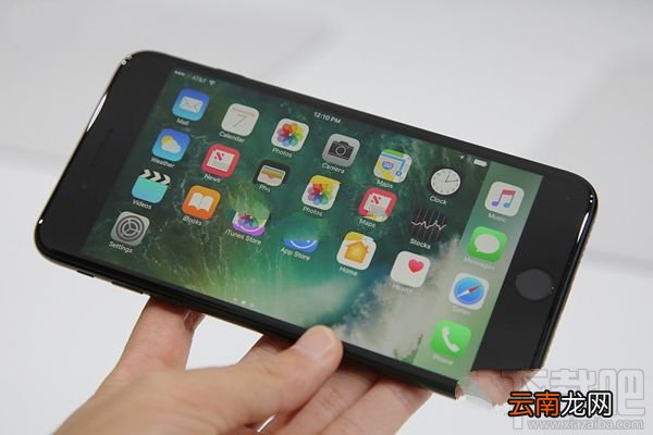 美图M8和iPhone7哪个好？苹果7和美图M8区别对比