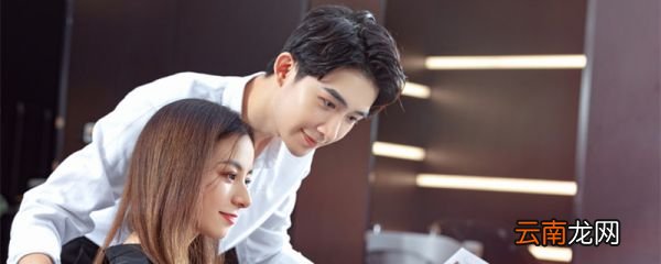 染发剂弄到手上怎么才能洗掉 染发剂弄黑皮肤怎么办