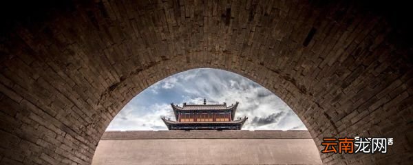 齐王一日临朝文言文翻译 齐王一日临朝翻译