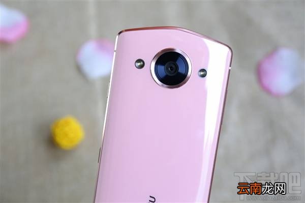 美图M8樱花粉怎么样？美图M8樱花粉色开箱图赏