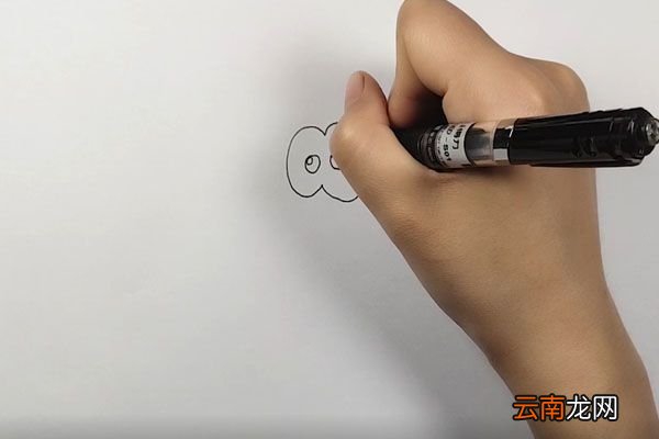猫头鹰简笔画