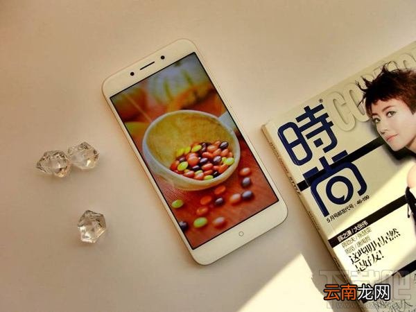 坚果Pro和360手机N5哪个好？坚果Pro和360手机N5详细区别对比