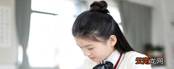 丸子头如何使用发卡 丸子头如何使用发卡
