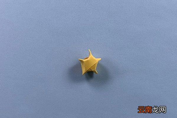 立体五角星怎么折 立体五角星的简单折法
